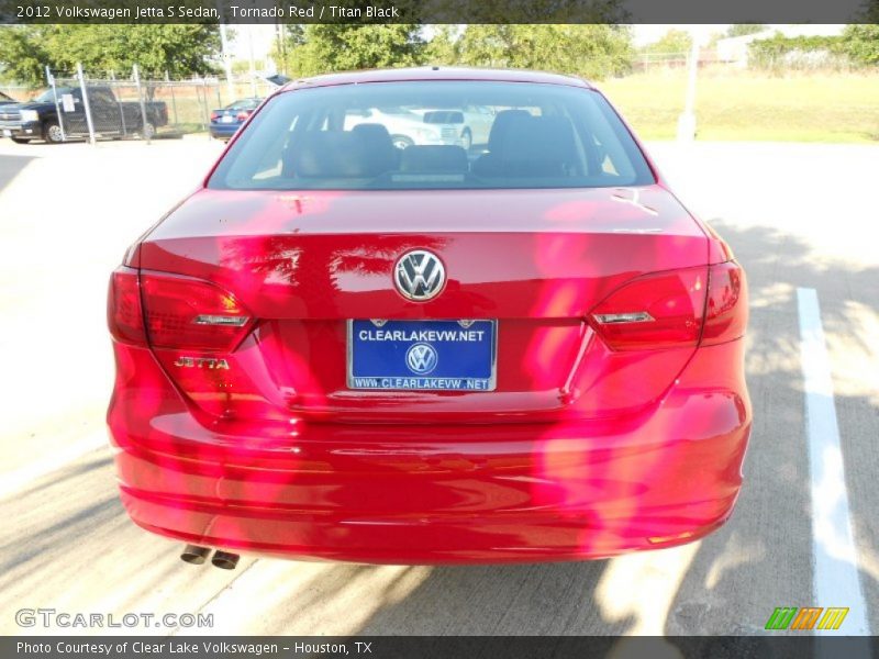 Tornado Red / Titan Black 2012 Volkswagen Jetta S Sedan