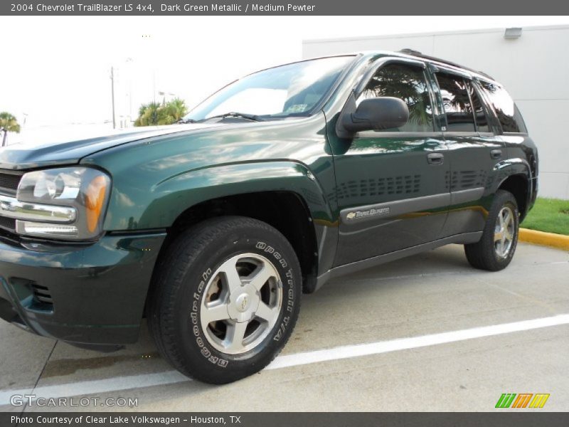 Dark Green Metallic / Medium Pewter 2004 Chevrolet TrailBlazer LS 4x4