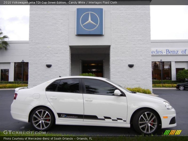 Candy White / Interlagos Plaid Cloth 2010 Volkswagen Jetta TDI Cup Street Edition