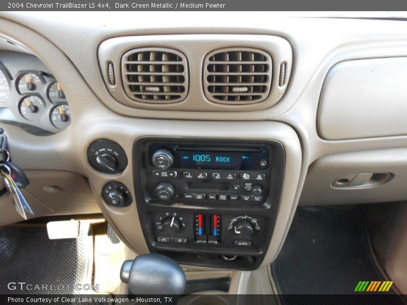 Dark Green Metallic / Medium Pewter 2004 Chevrolet TrailBlazer LS 4x4
