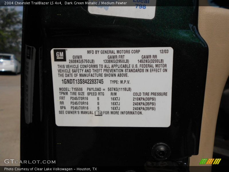 Dark Green Metallic / Medium Pewter 2004 Chevrolet TrailBlazer LS 4x4
