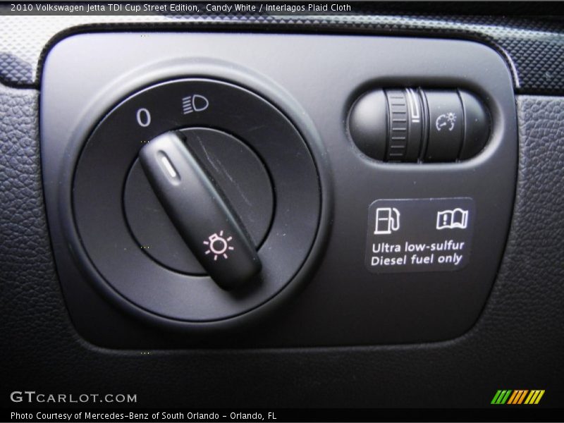 Controls of 2010 Jetta TDI Cup Street Edition