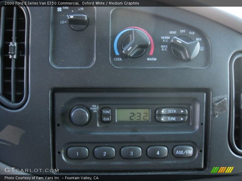 Oxford White / Medium Graphite 2000 Ford E Series Van E350 Commercial