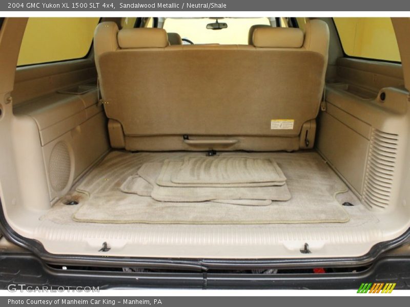 Sandalwood Metallic / Neutral/Shale 2004 GMC Yukon XL 1500 SLT 4x4