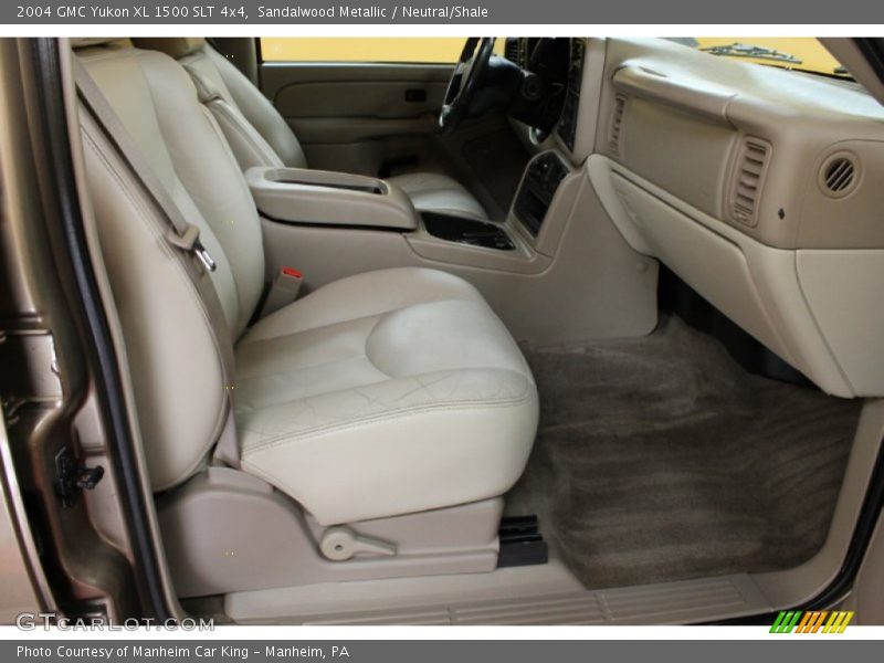 Sandalwood Metallic / Neutral/Shale 2004 GMC Yukon XL 1500 SLT 4x4