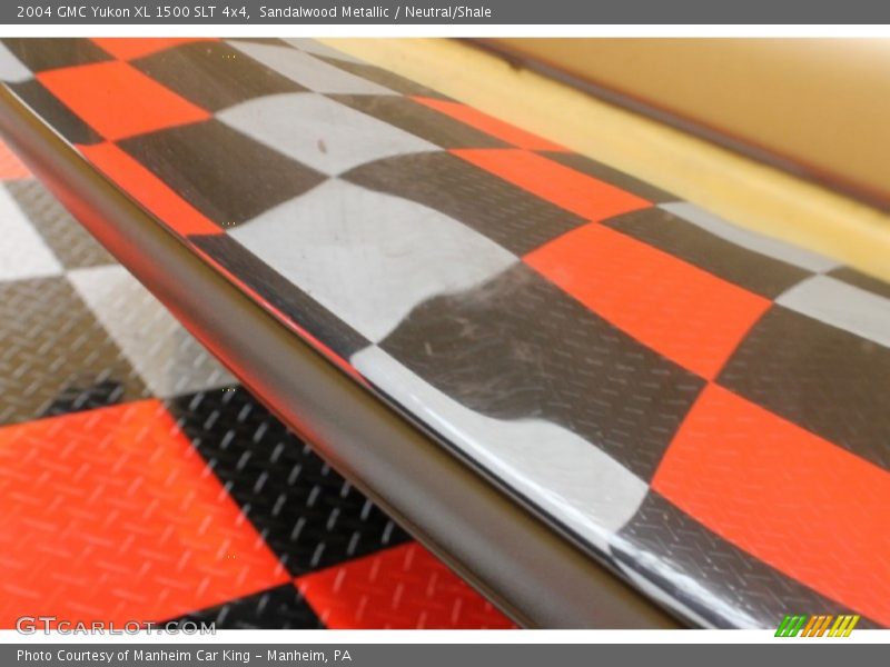 Sandalwood Metallic / Neutral/Shale 2004 GMC Yukon XL 1500 SLT 4x4