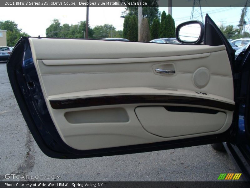 Door Panel of 2011 3 Series 335i xDrive Coupe