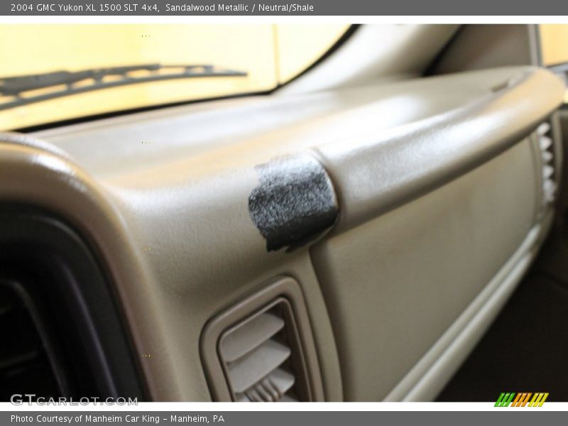 Sandalwood Metallic / Neutral/Shale 2004 GMC Yukon XL 1500 SLT 4x4