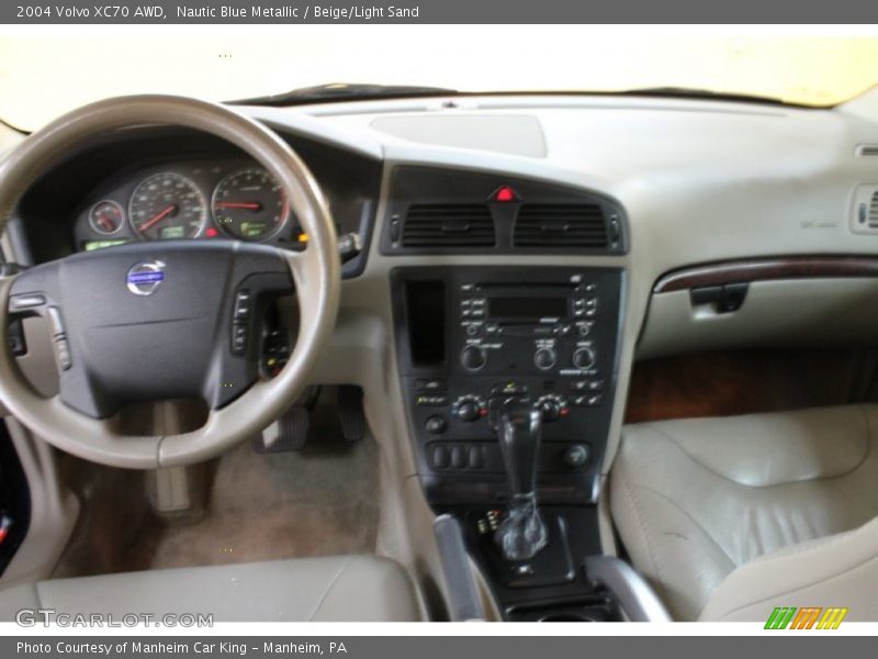 Nautic Blue Metallic / Beige/Light Sand 2004 Volvo XC70 AWD