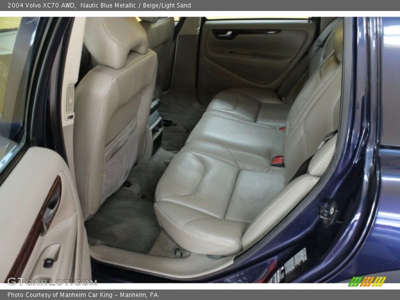Nautic Blue Metallic / Beige/Light Sand 2004 Volvo XC70 AWD