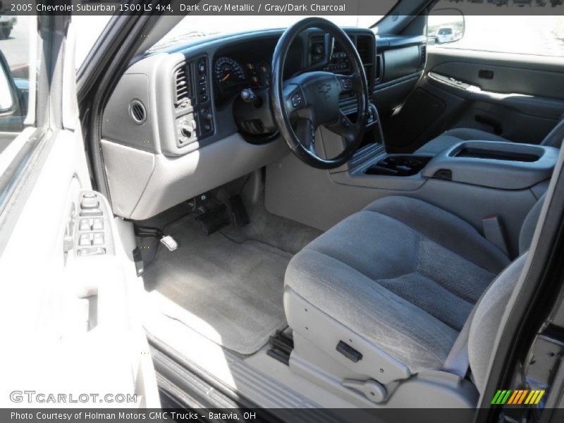 Dark Gray Metallic / Gray/Dark Charcoal 2005 Chevrolet Suburban 1500 LS 4x4
