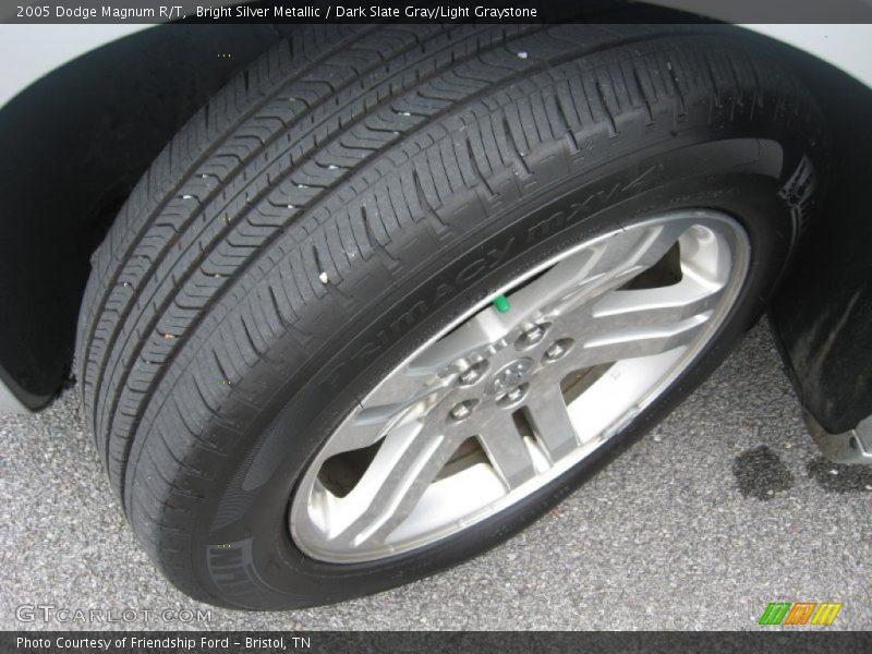 Bright Silver Metallic / Dark Slate Gray/Light Graystone 2005 Dodge Magnum R/T
