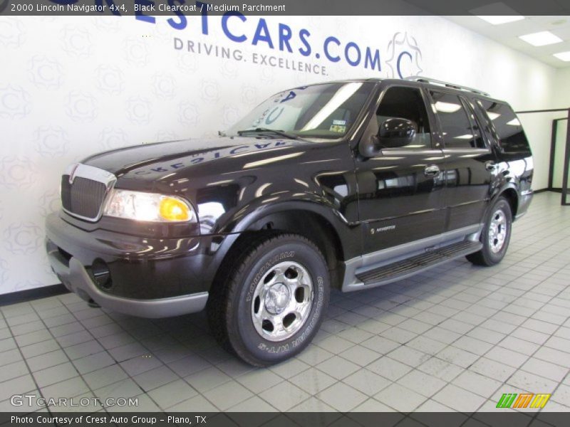 Black Clearcoat / Medium Parchment 2000 Lincoln Navigator 4x4