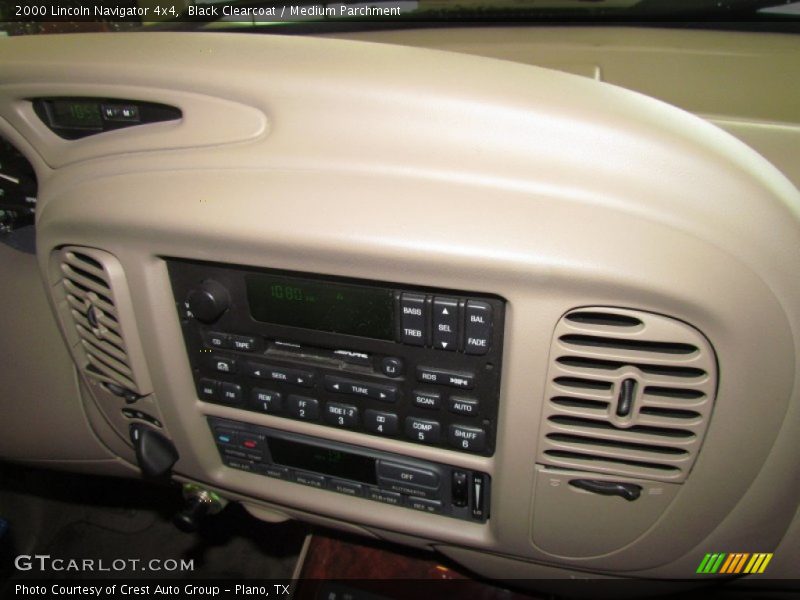 Black Clearcoat / Medium Parchment 2000 Lincoln Navigator 4x4