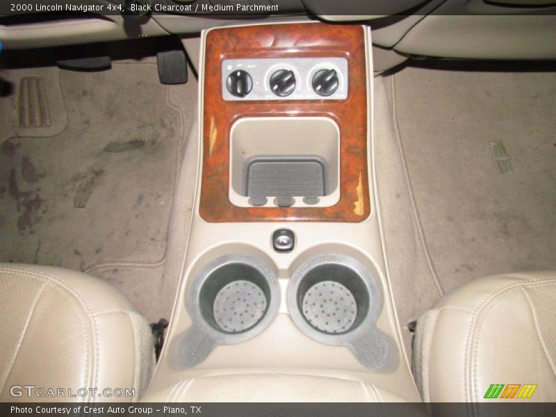 Black Clearcoat / Medium Parchment 2000 Lincoln Navigator 4x4