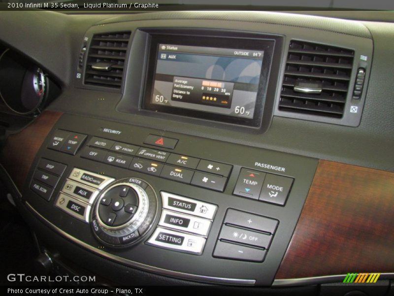 Controls of 2010 M 35 Sedan