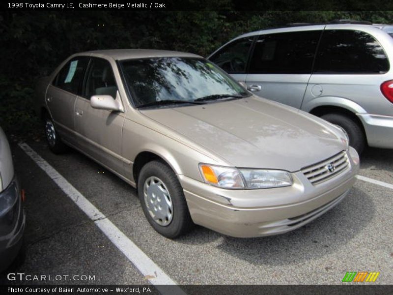 Cashmere Beige Metallic / Oak 1998 Toyota Camry LE