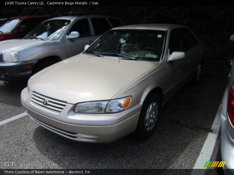 Cashmere Beige Metallic / Oak 1998 Toyota Camry LE