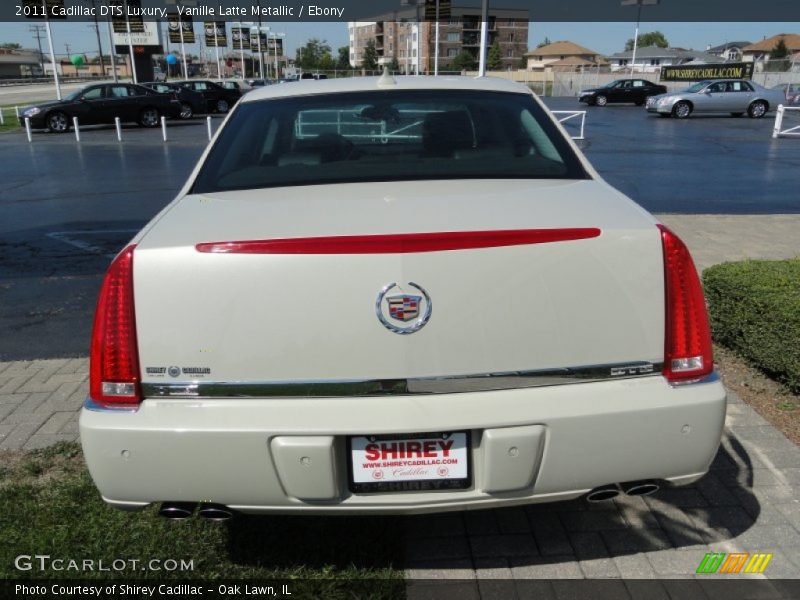 Vanille Latte Metallic / Ebony 2011 Cadillac DTS Luxury