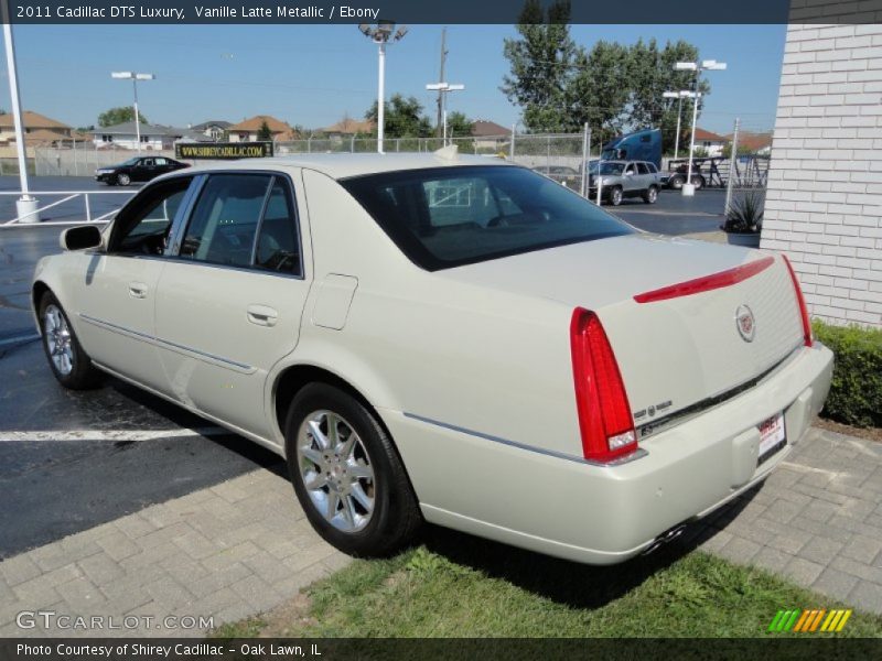 Vanille Latte Metallic / Ebony 2011 Cadillac DTS Luxury