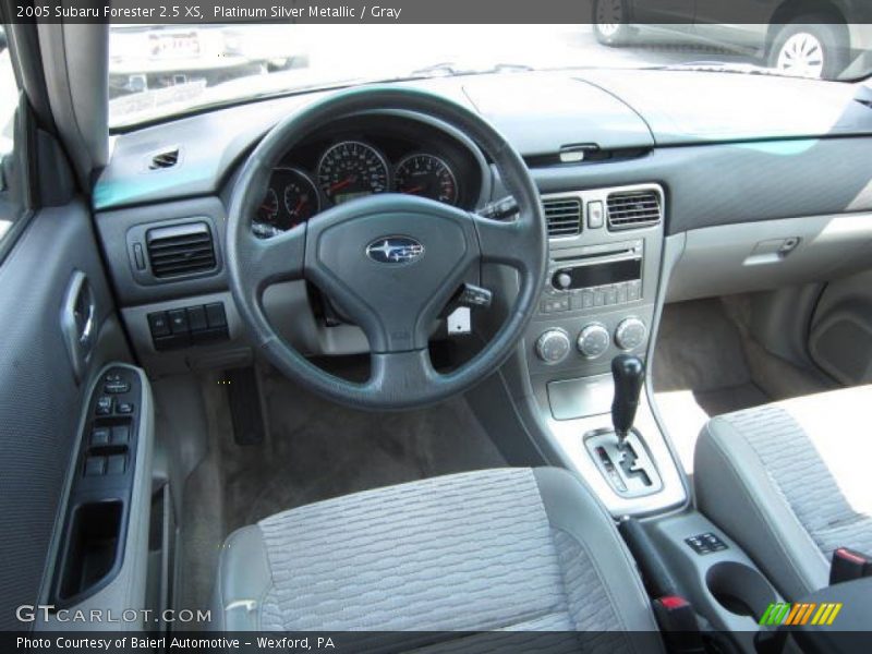  2005 Forester 2.5 XS Gray Interior
