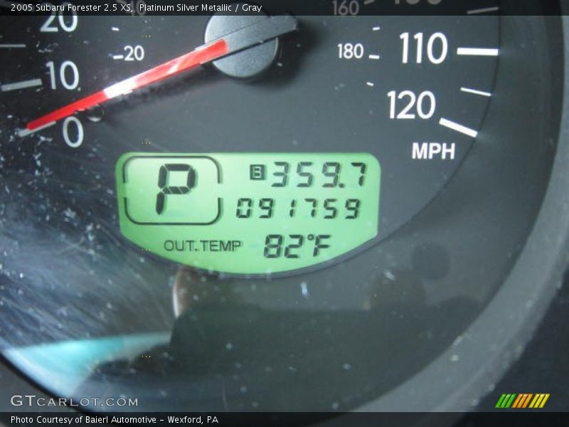 Platinum Silver Metallic / Gray 2005 Subaru Forester 2.5 XS