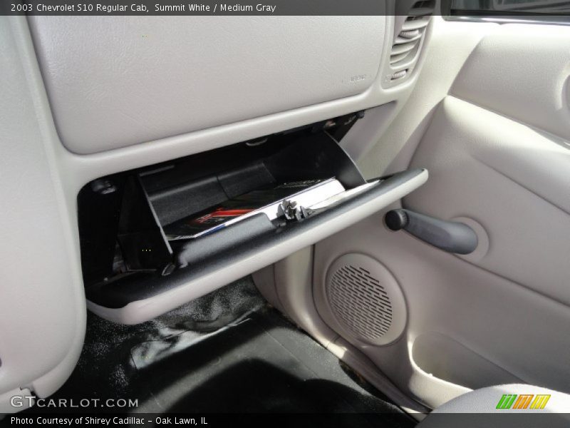 Summit White / Medium Gray 2003 Chevrolet S10 Regular Cab