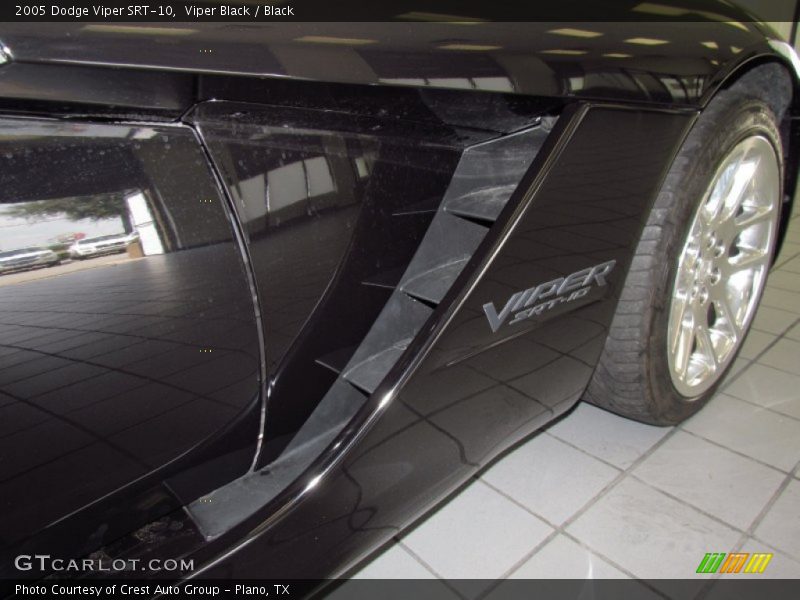  2005 Viper SRT-10 Logo