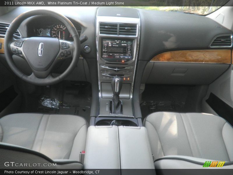 White Platinum Tri-Coat / Medium Light Stone 2011 Lincoln MKX AWD