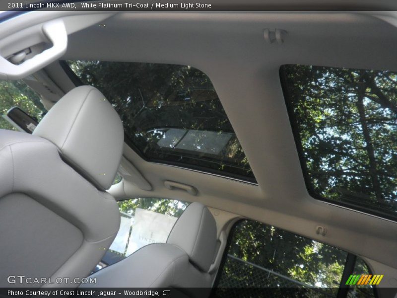White Platinum Tri-Coat / Medium Light Stone 2011 Lincoln MKX AWD