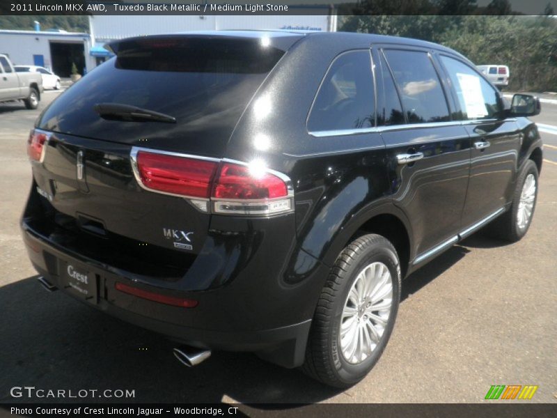 Tuxedo Black Metallic / Medium Light Stone 2011 Lincoln MKX AWD