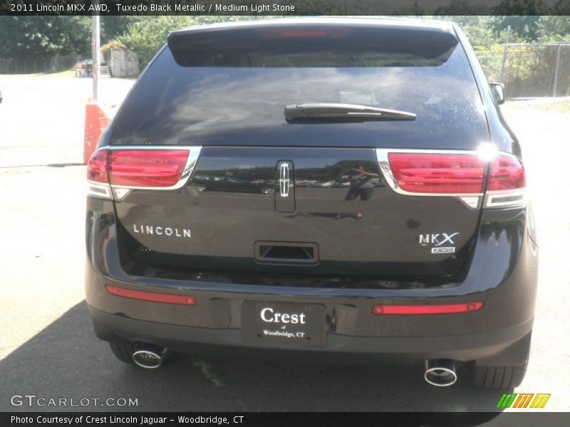 Tuxedo Black Metallic / Medium Light Stone 2011 Lincoln MKX AWD