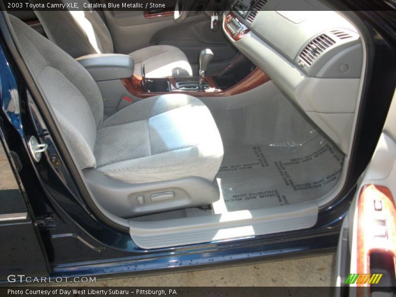 Catalina Blue Metallic / Stone 2003 Toyota Camry XLE