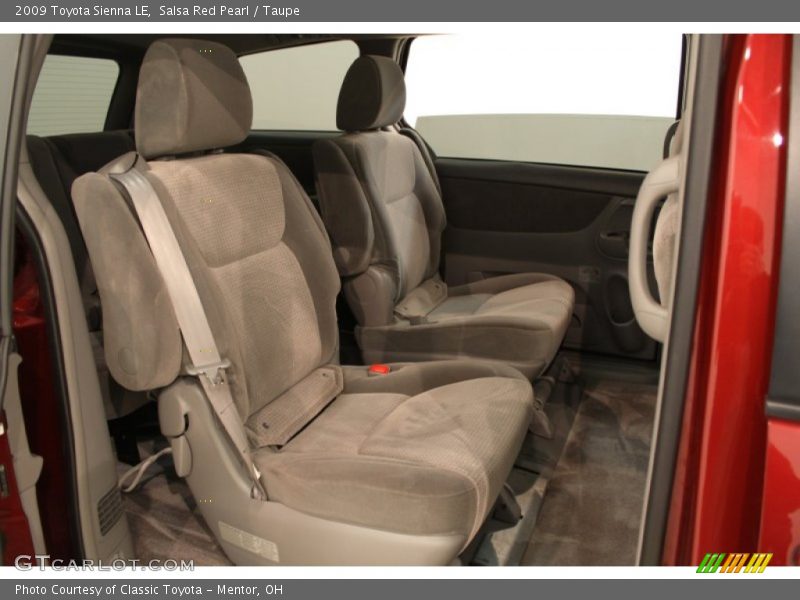 Salsa Red Pearl / Taupe 2009 Toyota Sienna LE