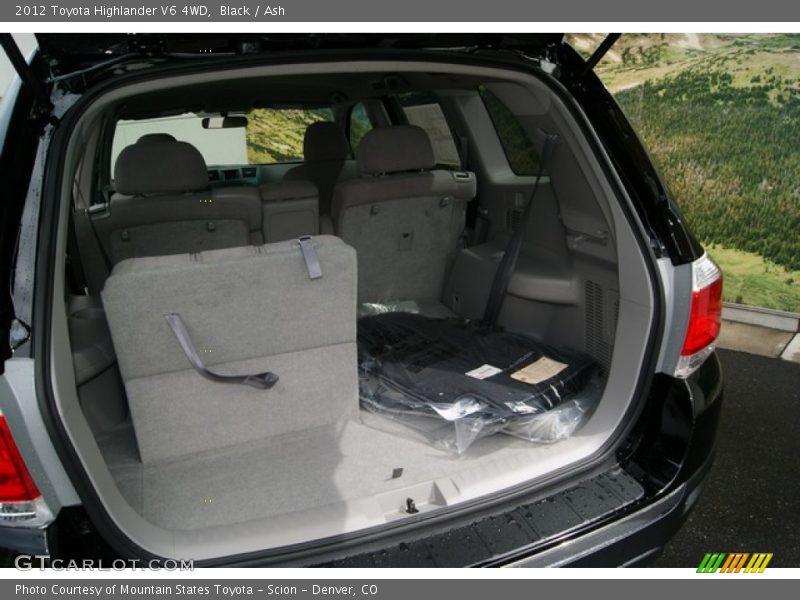 Black / Ash 2012 Toyota Highlander V6 4WD