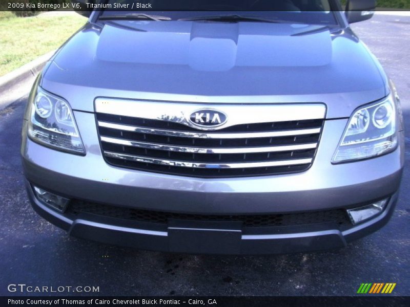 Titanium Silver / Black 2009 Kia Borrego LX V6