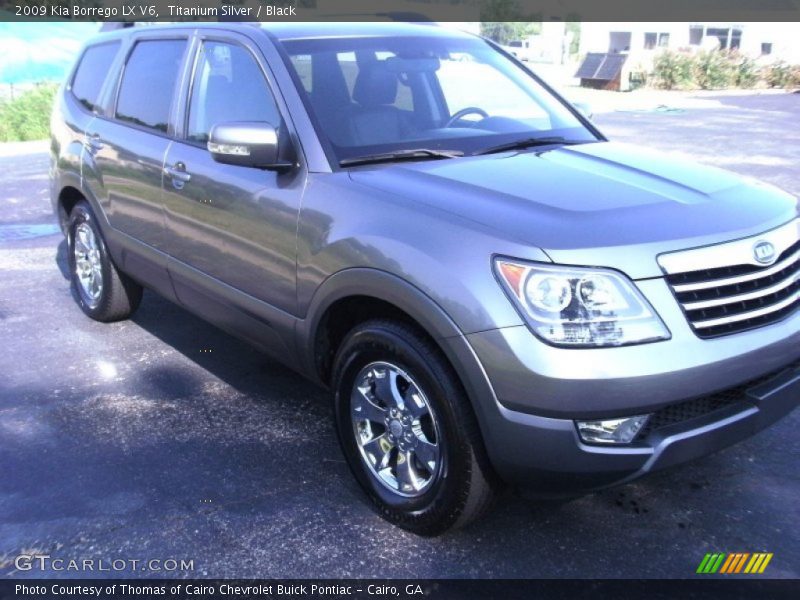 Titanium Silver / Black 2009 Kia Borrego LX V6