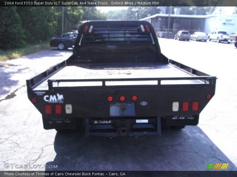 Oxford White / Medium Flint 2004 Ford F350 Super Duty XLT SuperCab 4x4 Stake Truck