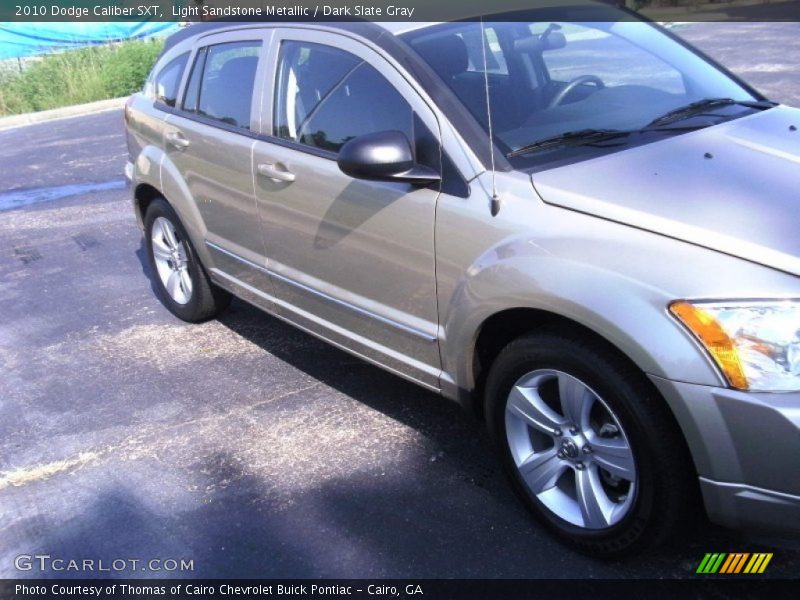Light Sandstone Metallic / Dark Slate Gray 2010 Dodge Caliber SXT