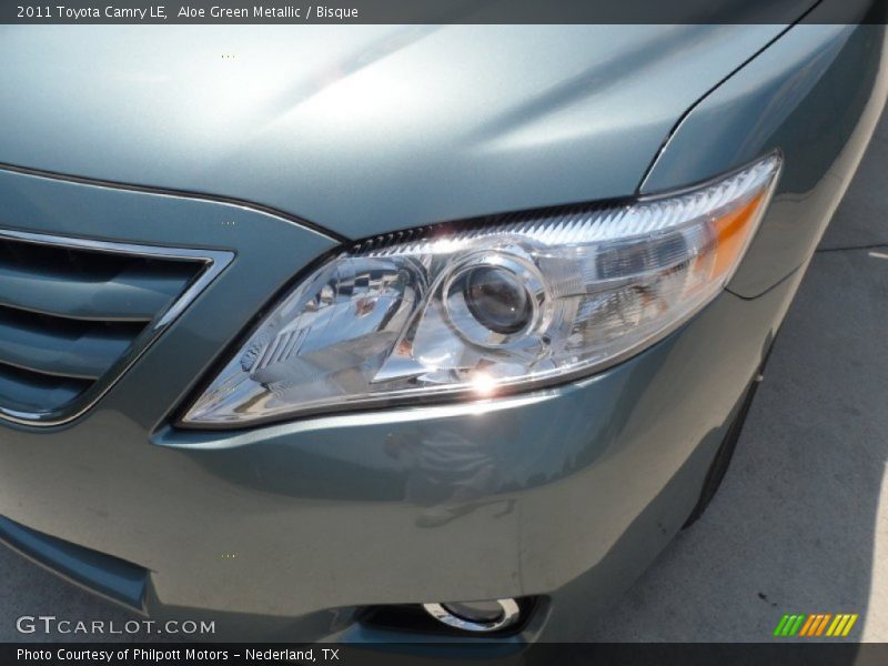 Aloe Green Metallic / Bisque 2011 Toyota Camry LE