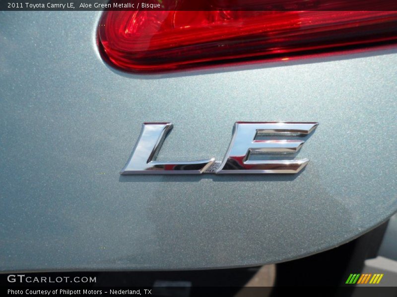 Aloe Green Metallic / Bisque 2011 Toyota Camry LE