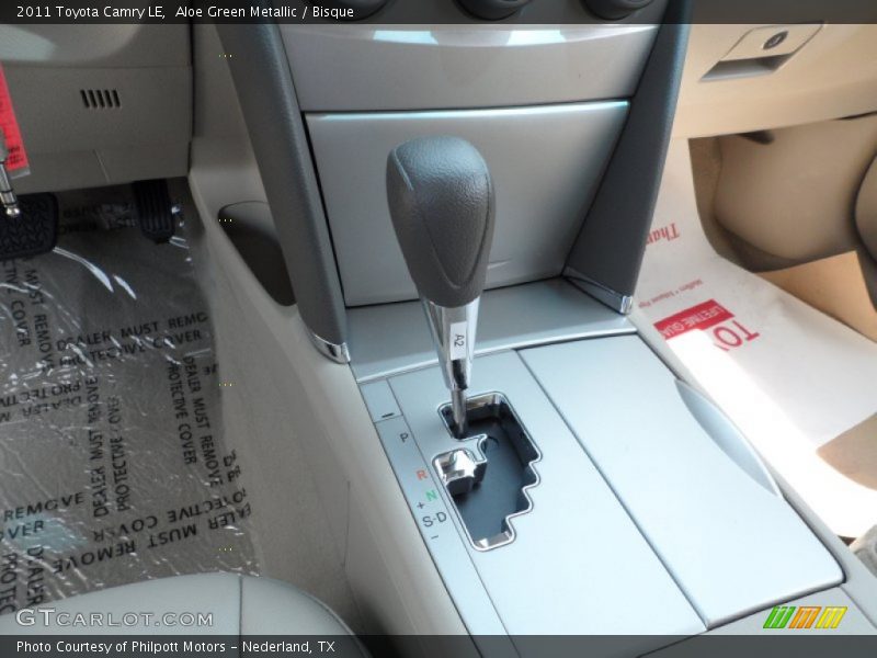 Aloe Green Metallic / Bisque 2011 Toyota Camry LE