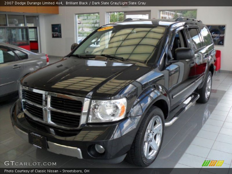 Front 3/4 View of 2007 Durango Limited 4x4
