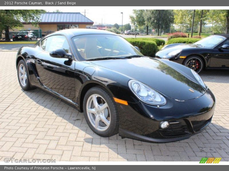Front 3/4 View of 2012 Cayman 