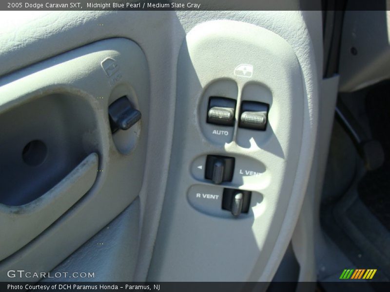 Midnight Blue Pearl / Medium Slate Gray 2005 Dodge Caravan SXT