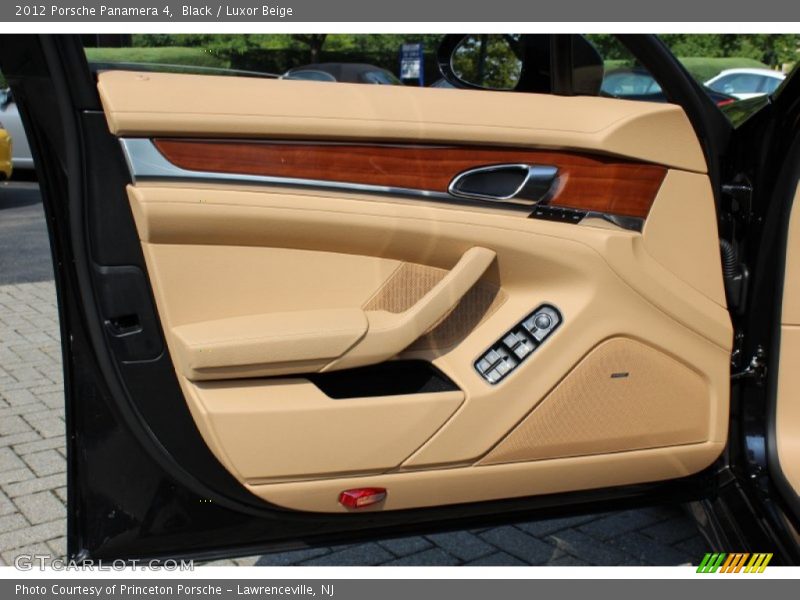 Door Panel of 2012 Panamera 4