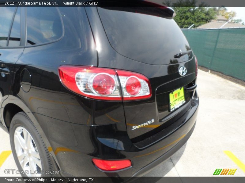 Twilight Black / Gray 2012 Hyundai Santa Fe SE V6
