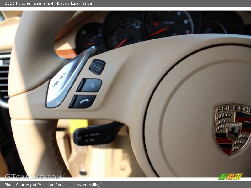 Controls of 2012 Panamera 4