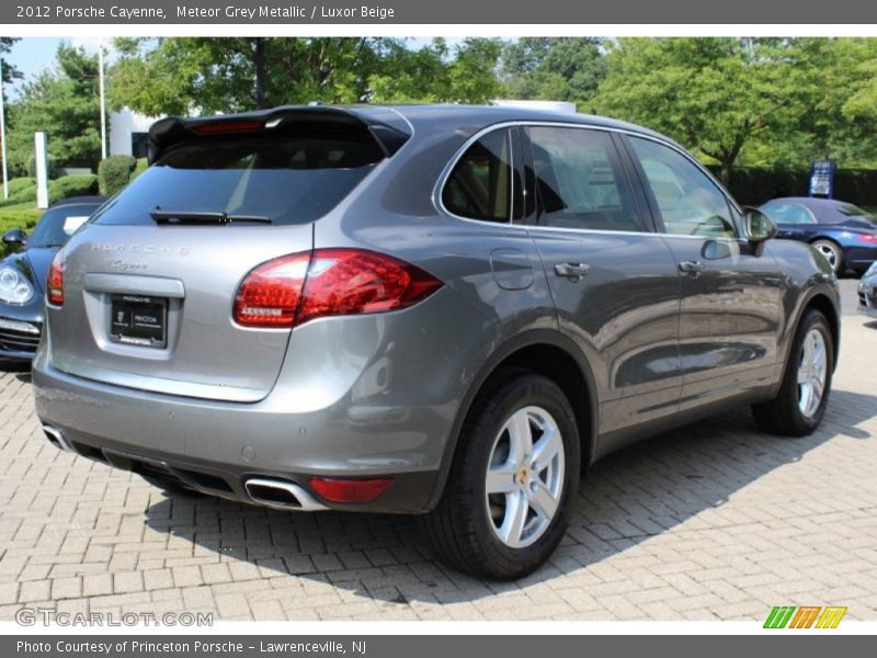 Meteor Grey Metallic / Luxor Beige 2012 Porsche Cayenne