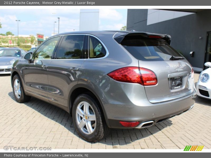 Meteor Grey Metallic / Luxor Beige 2012 Porsche Cayenne